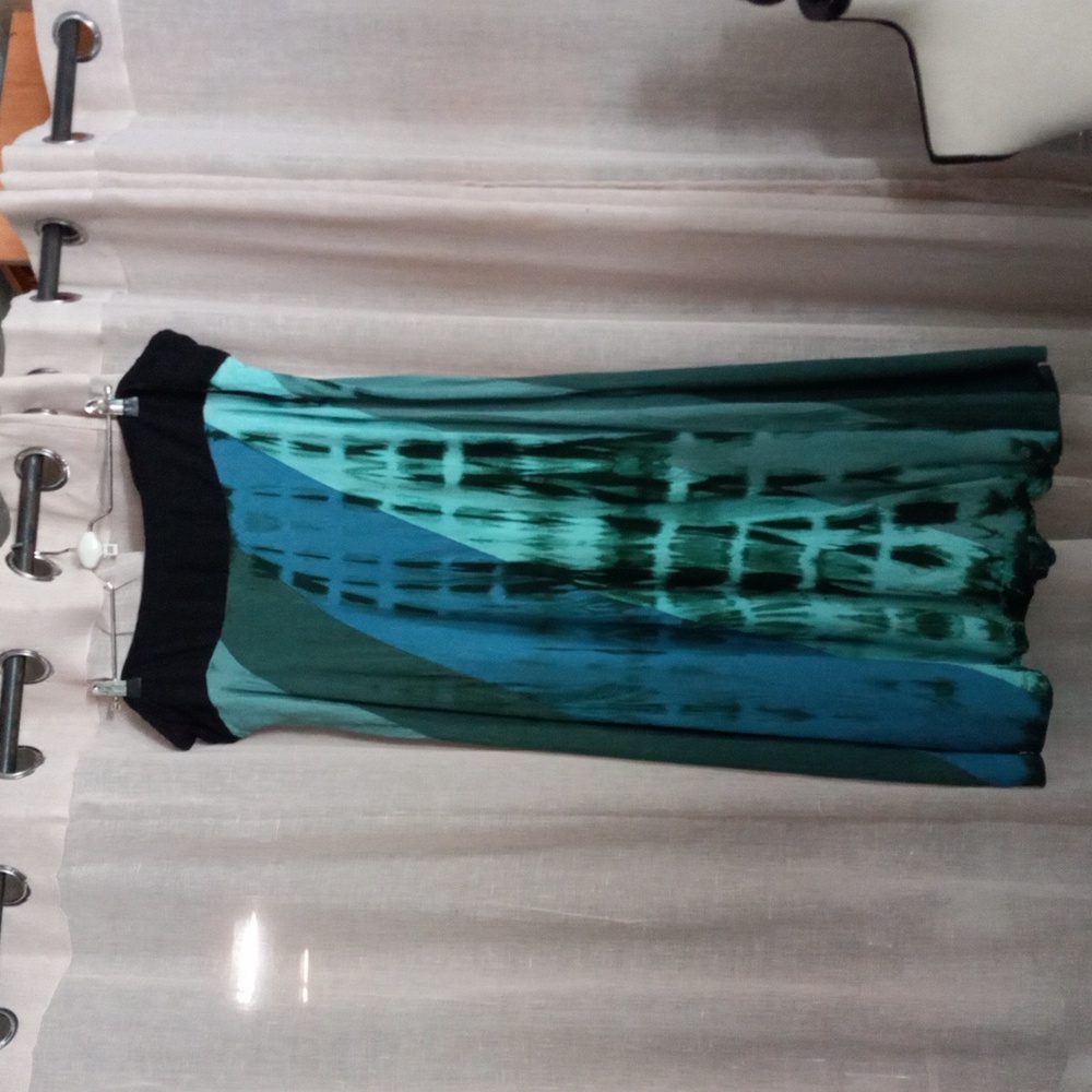 Kathmandu Black and Teal A-Line Skirt - Picture 2 of 4